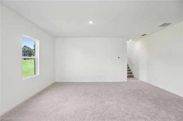 1014 Riverbank Drive, Kernersville, NC 27284