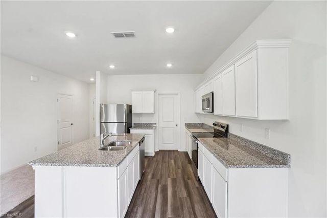 1014 Riverbank Drive, Kernersville, NC 27284