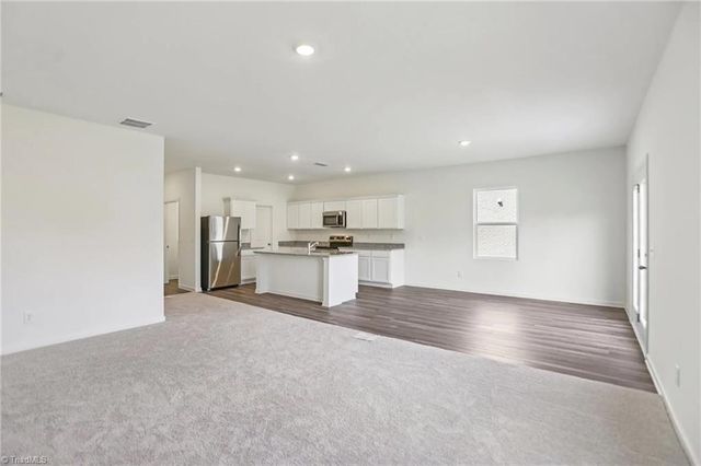 1014 Riverbank Drive, Kernersville, NC 27284
