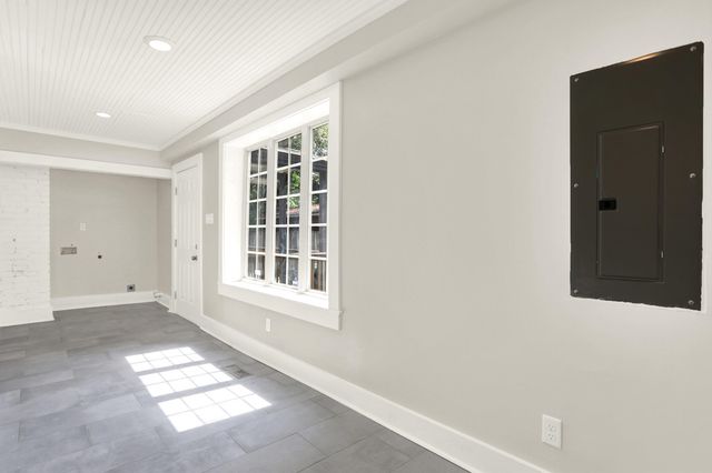 1619 EASTMORELAND AVE, Memphis, TN 38104