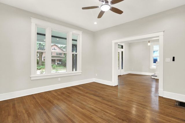 1619 EASTMORELAND AVE, Memphis, TN 38104