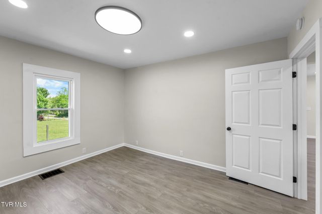 18087 Wyndale Road, Abingdon, VA 24210