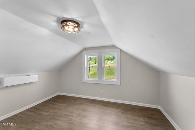 18087 Wyndale Road, Abingdon, VA 24210