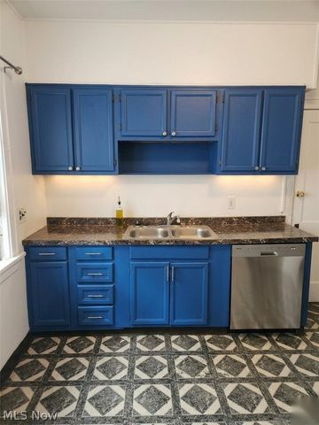 3141 Kensington Road, Cleveland Heights, OH 44118