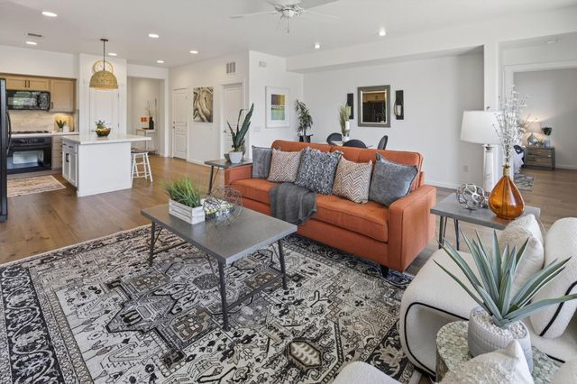 1403 Topanga Ln, Lincoln, CA 95948