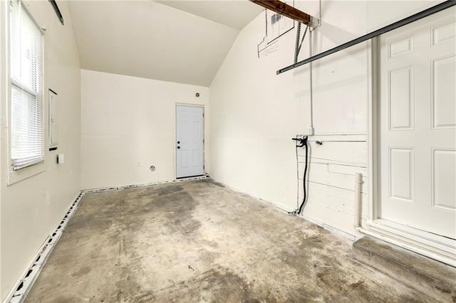 7806 E 86TH Street, Raytown, MO 64138