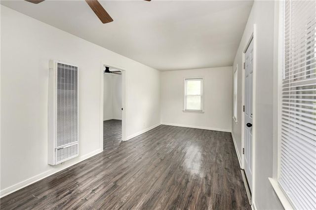 7806 E 86TH Street, Raytown, MO 64138