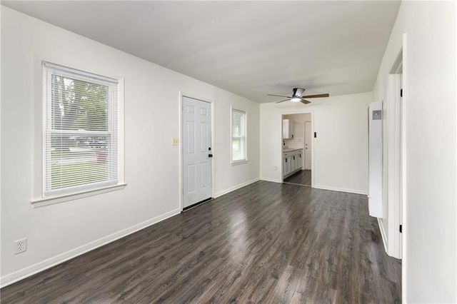 7806 E 86TH Street, Raytown, MO 64138