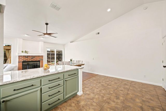 5112 Homeland Ct, Antelope, CA 95843