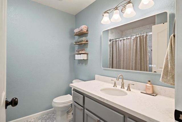 5112 Homeland Ct, Antelope, CA 95843