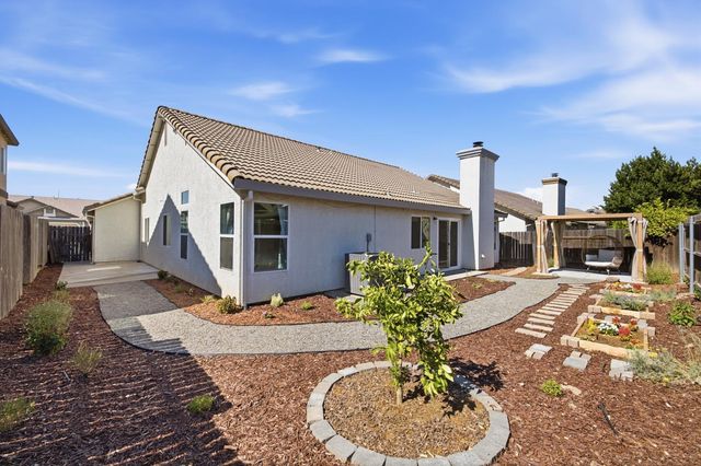5112 Homeland Ct, Antelope, CA 95843