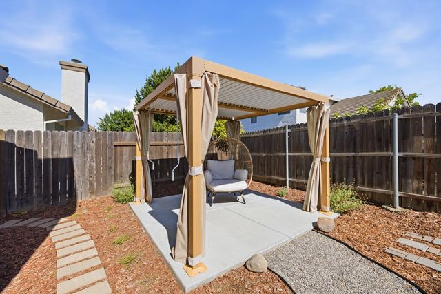 5112 Homeland Ct, Antelope, CA 95843