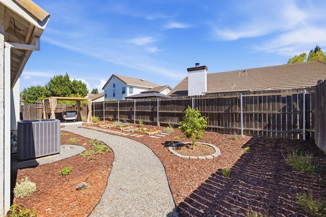 5112 Homeland Ct, Antelope, CA 95843
