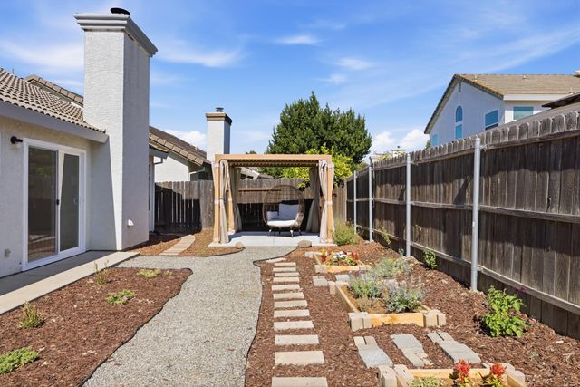 5112 Homeland Ct, Antelope, CA 95843