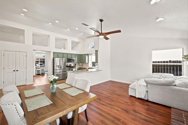 5112 Homeland Ct, Antelope, CA 95843