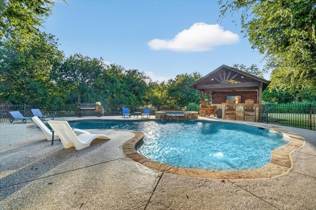 132 N Star Crossing Lane, Weatherford, TX 76088
