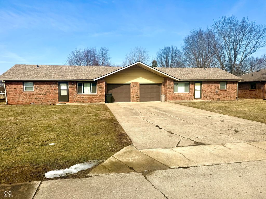 114 Darin Court, Anderson, IN 46012