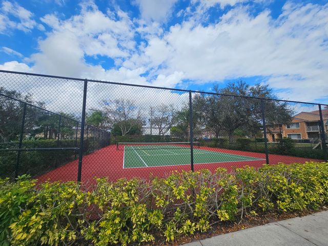 191 SW Palm Dr Apt 201, Port St Lucie, FL 34986