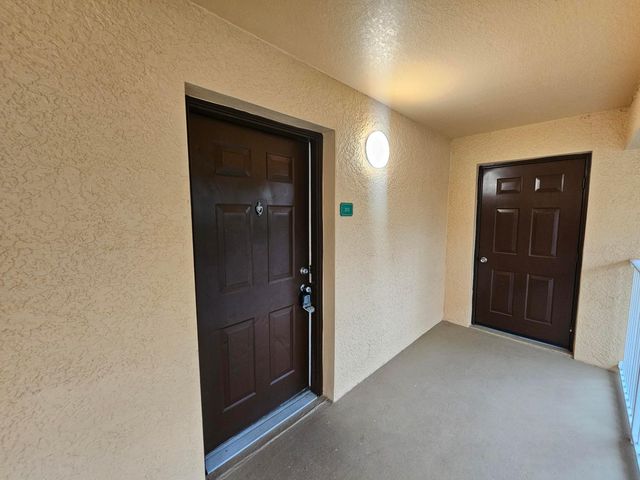 191 SW Palm Dr Apt 201, Port St Lucie, FL 34986