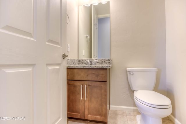 8461 N Gallant Fox Drive, Tucson, AZ 85704