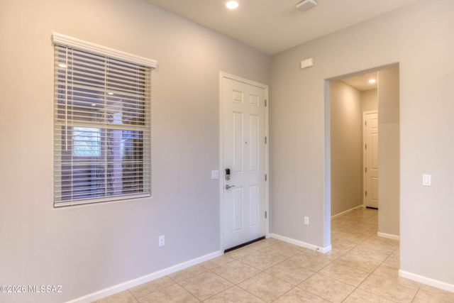 8461 N Gallant Fox Drive, Tucson, AZ 85704