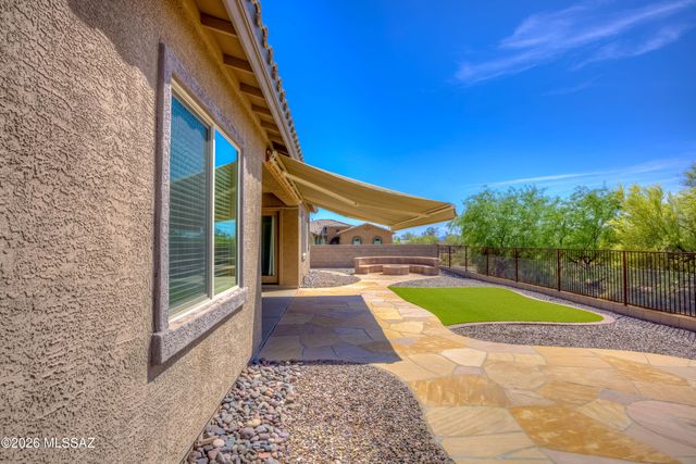 8461 N Gallant Fox Drive, Tucson, AZ 85704