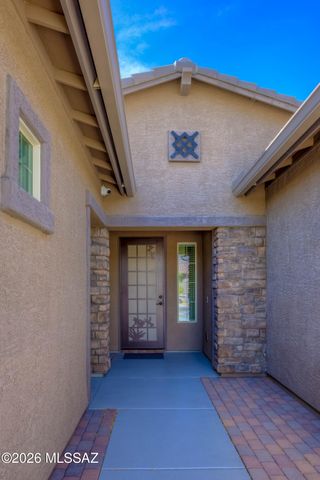 8461 N Gallant Fox Drive, Tucson, AZ 85704