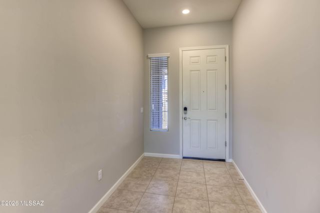 8461 N Gallant Fox Drive, Tucson, AZ 85704