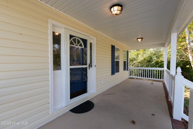 236 Petersburg Road, Richlands, NC 28574