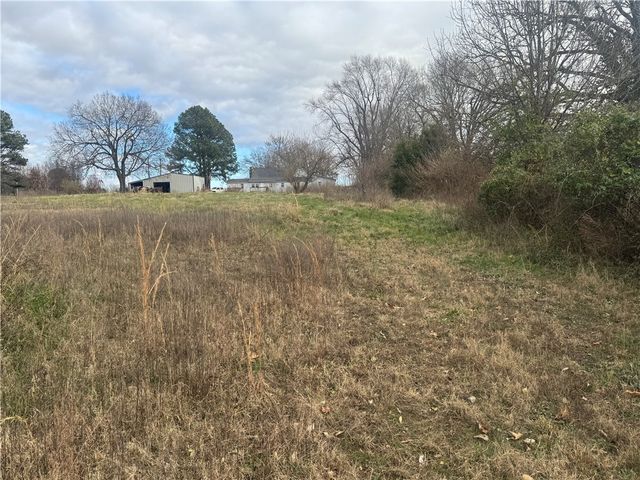 3316 N Mountain Road, Springdale, AR 72764