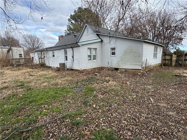 3316 N Mountain Road, Springdale, AR 72764