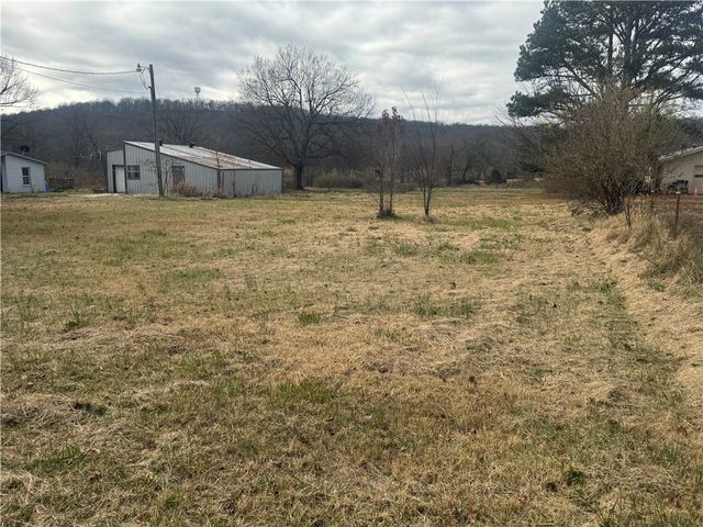 3316 N Mountain Road, Springdale, AR 72764