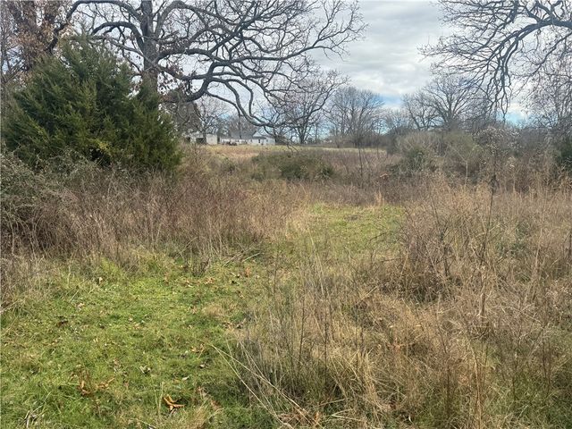 3316 N Mountain Road, Springdale, AR 72764