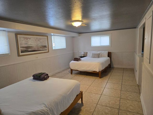 7014 N Kilbourn Avenue, Lincolnwood, IL 60712