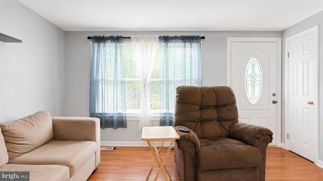 5926 BERRY DR, Mays Landing, NJ 08330