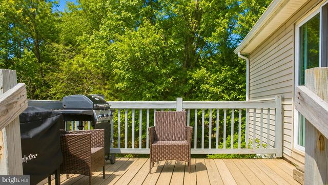5926 BERRY DR, Mays Landing, NJ 08330