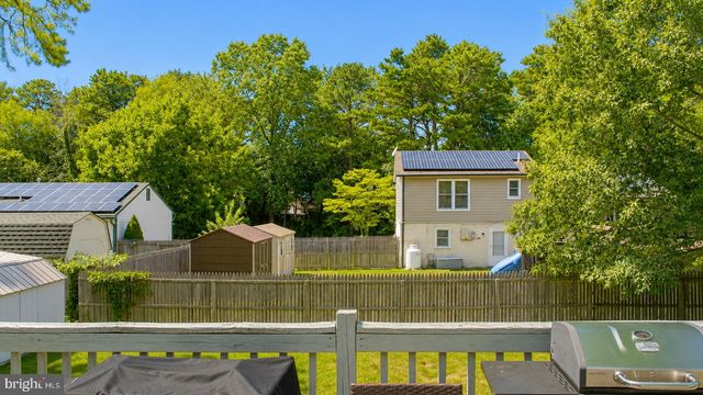 5926 BERRY DR, Mays Landing, NJ 08330