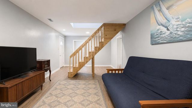 5926 BERRY DR, Mays Landing, NJ 08330