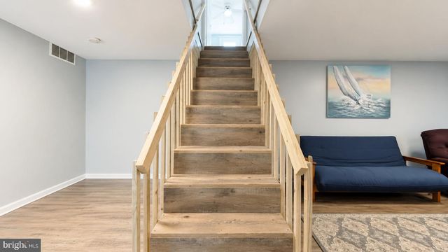 5926 BERRY DR, Mays Landing, NJ 08330