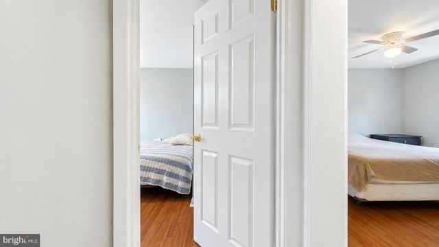 5926 BERRY DR, Mays Landing, NJ 08330