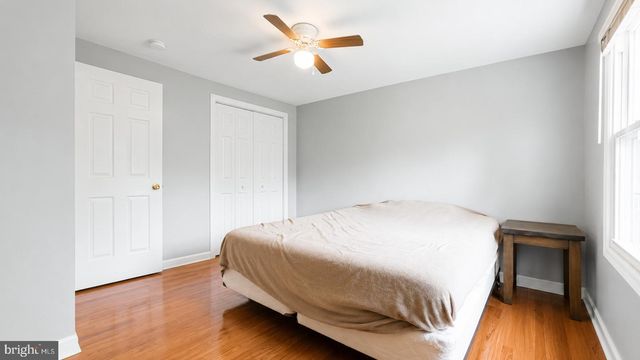 5926 BERRY DR, Mays Landing, NJ 08330