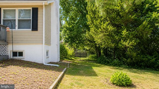 5926 BERRY DR, Mays Landing, NJ 08330