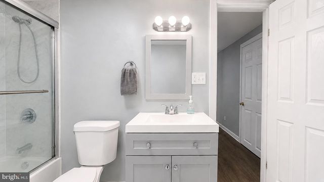 5926 BERRY DR, Mays Landing, NJ 08330