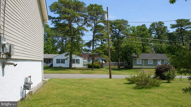 5926 BERRY DR, Mays Landing, NJ 08330