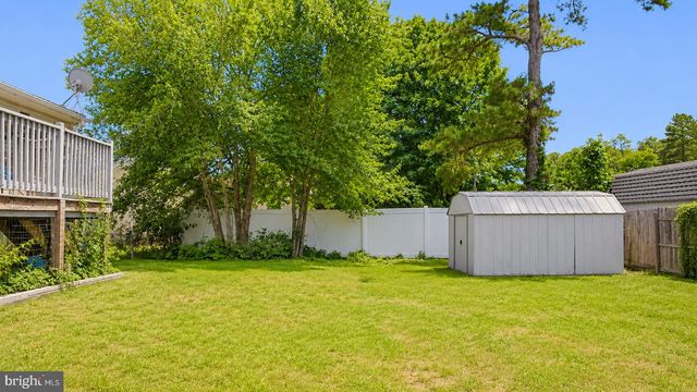 5926 BERRY DR, Mays Landing, NJ 08330