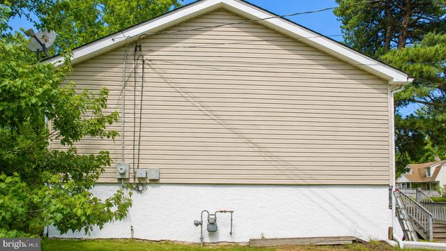 5926 BERRY DR, Mays Landing, NJ 08330