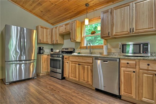 298 Spindrift Court, Ellijay, GA 30540