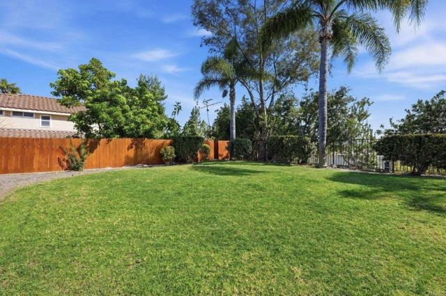 833 Bel Esprit Circle, San Marcos, CA 92069