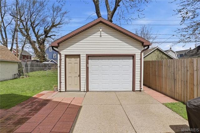 55 Washington Avenue, Tonawanda, NY 14217