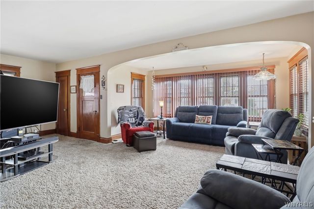 55 Washington Avenue, Tonawanda, NY 14217